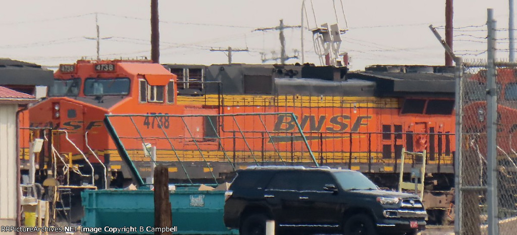 BNSF 4738